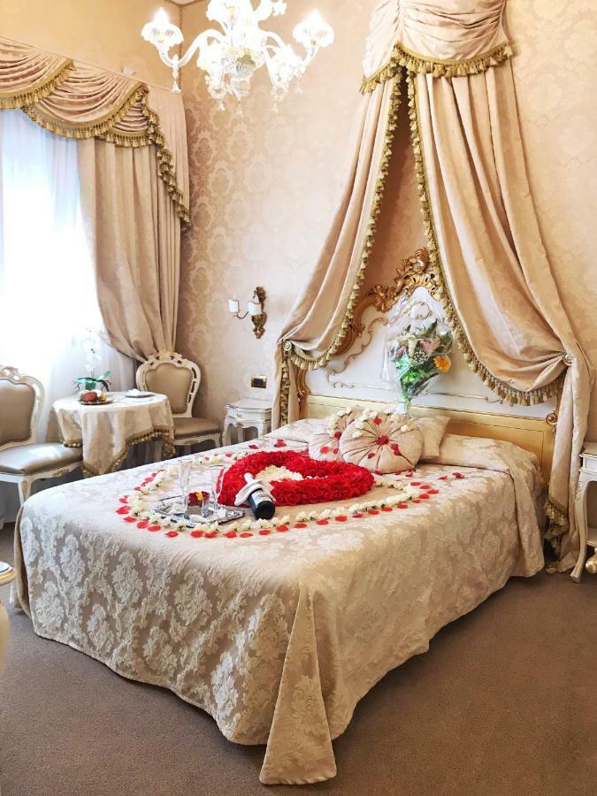 Bed and Breakfast Residenza Veneziana Екстер'єр фото